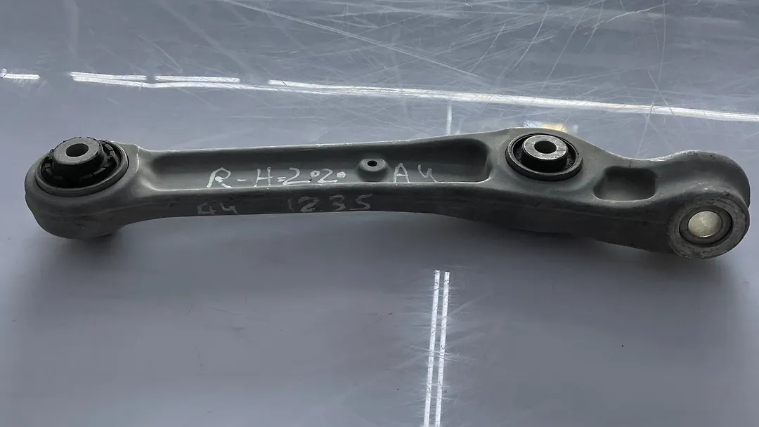 Lower arm (RH) - 2017 Audi A4