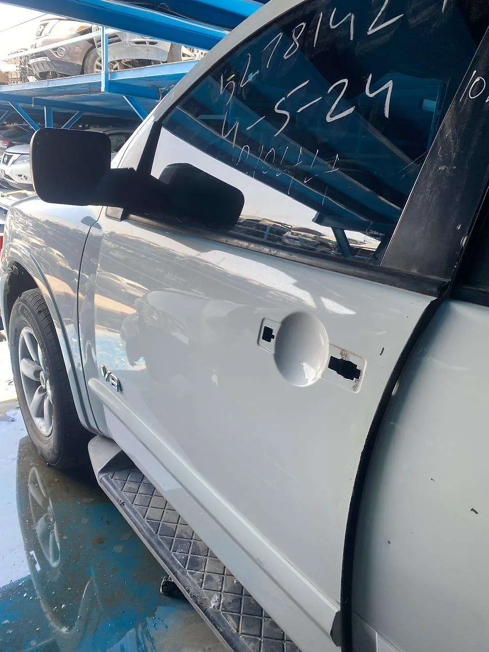 Door (LHF) - 2012 Nissan Armada