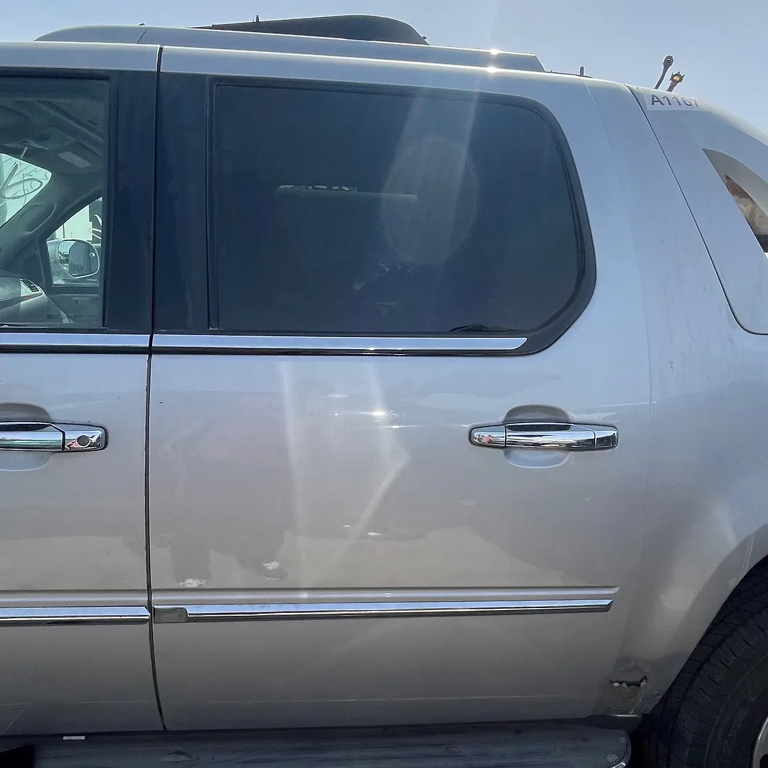Door (LHB) - 2011 Cadillac Escalade Luxury