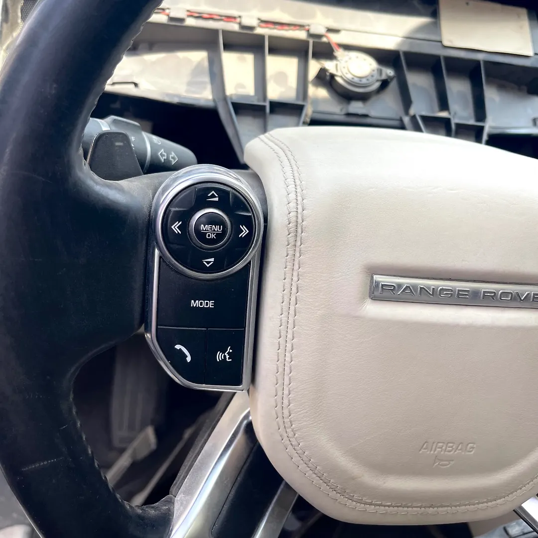 Steering wheel - 2013 Land Rover RANGE ROVER VOGUE