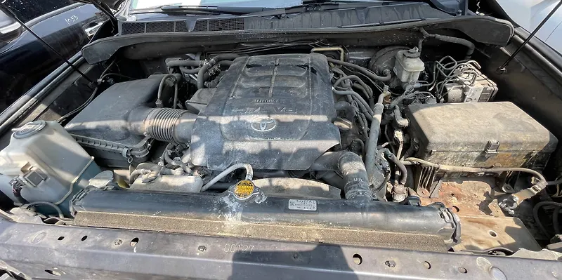 Engine  - 2012 Toyota Sequoia UCK60L