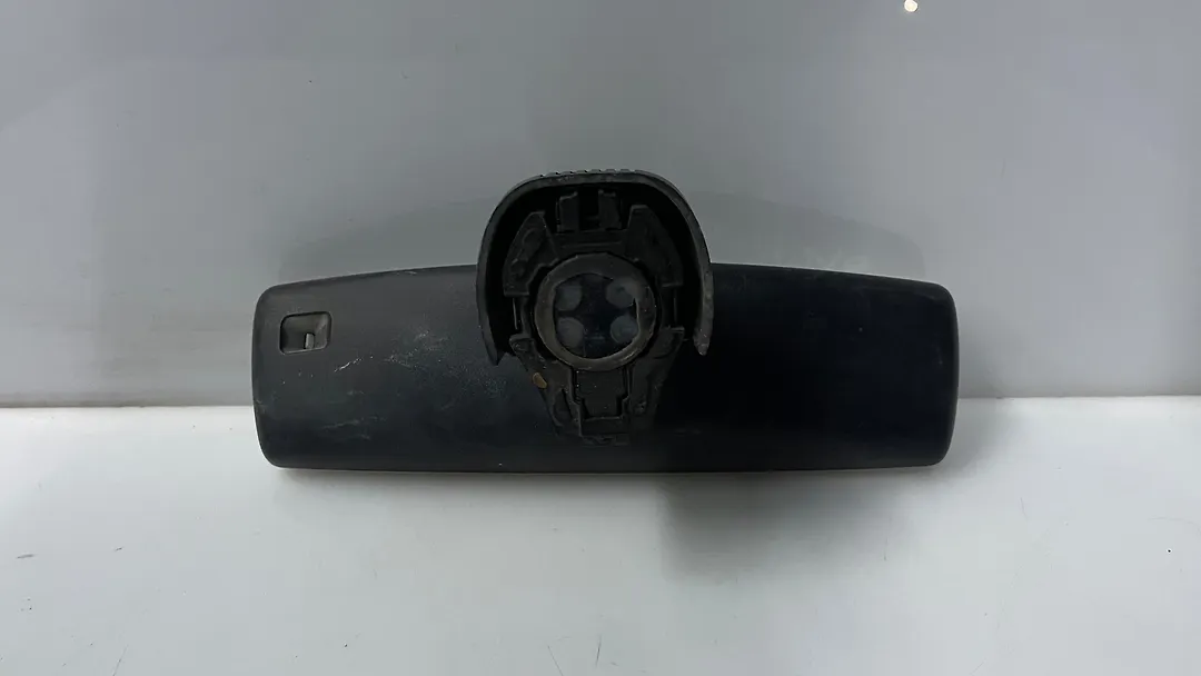 Rear view mirror - 2013 Volkswagen Passat