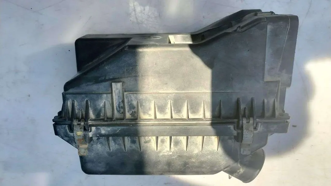 Air cleaner box - 2009 Jeep Patriot