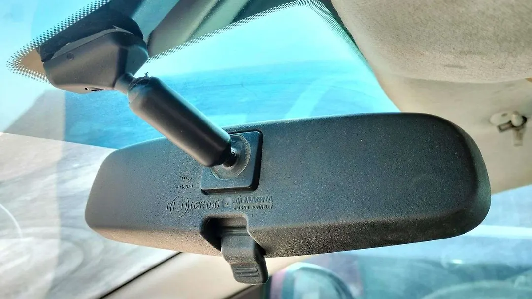 Rear view mirror - 2013 Chevrolet Sonic