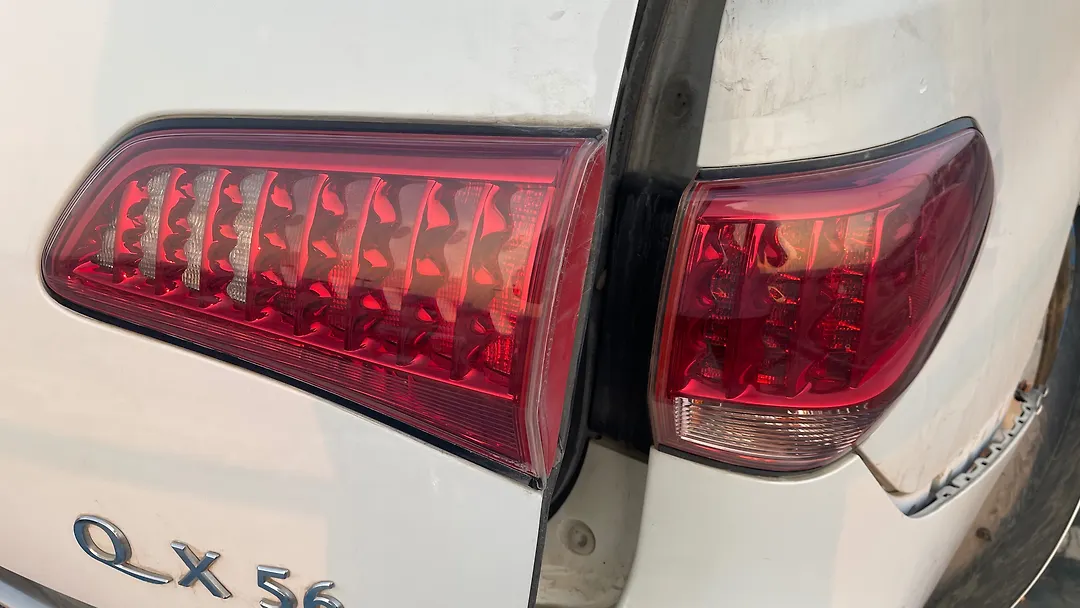 Tail Light (RH) - 2012 Infiniti QX56