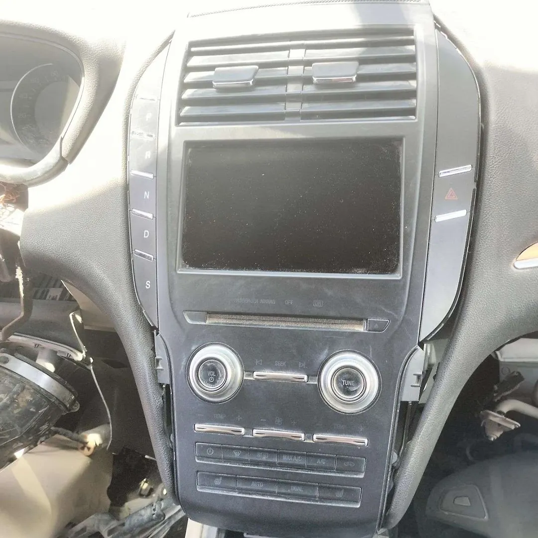 Info/GPS/TV Screen - 2015 Lincoln MKC