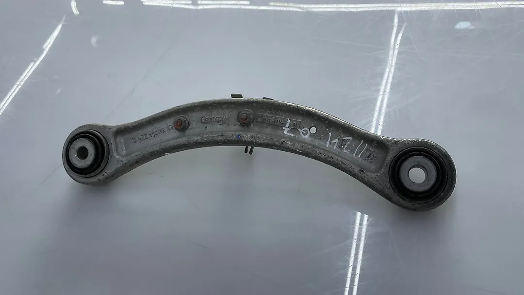 Upper arm (LH) - 2013 Audi Q7