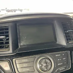 Info-gps-tv screen - 2013 Nissan Pathfinder 3.5i