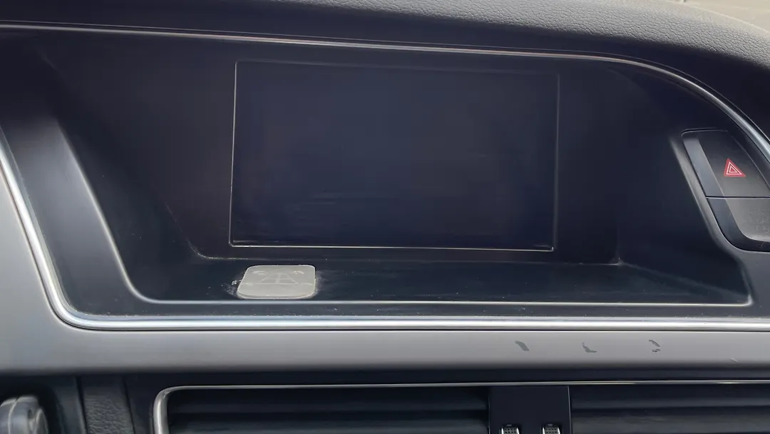 Info-gps-tv screen - 2015 Audi A4