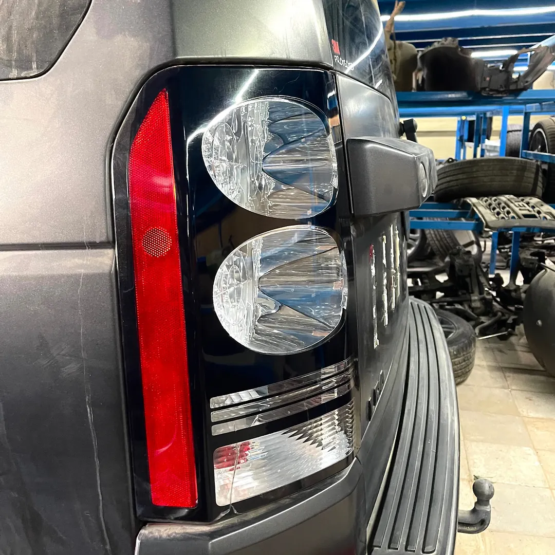 Tail Light (LH) - 2015 Land Rover LR4