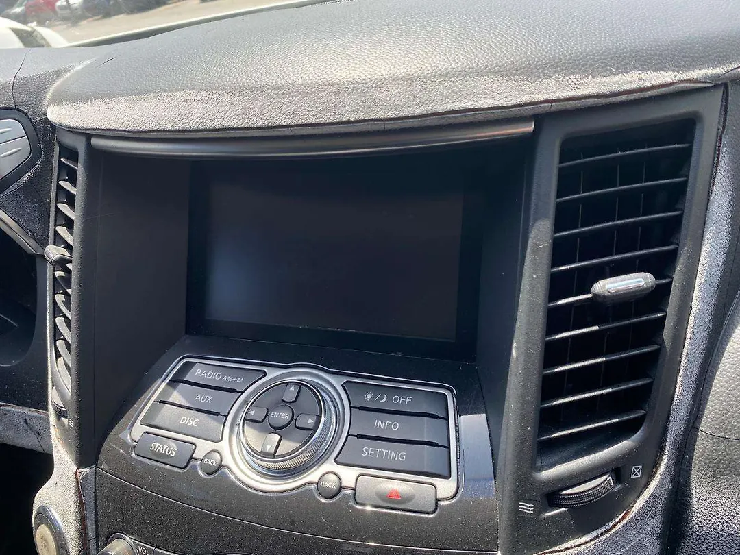 Info-gps-tv screen - 2011 Infiniti FX50