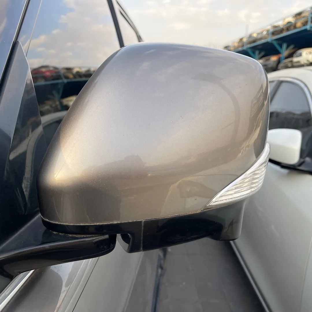 Side Mirror (RH) - 2011 Infiniti QX56 5.6i