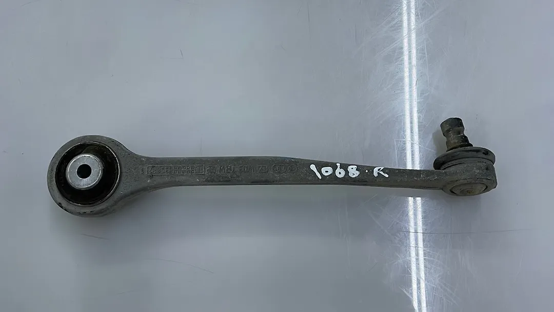 Upper arm (RH) - 2011 Audi A4
