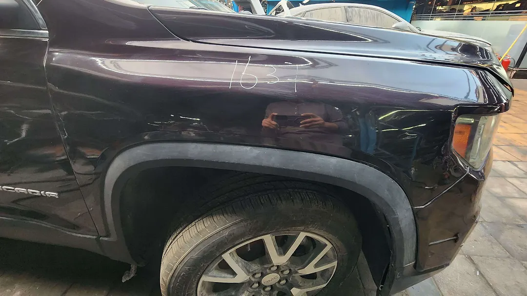 Fender (RHF) - 2021 GMC Acadia