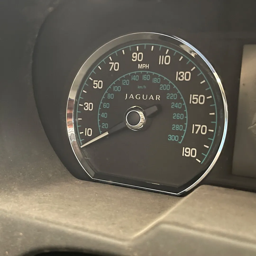 Speedometer - 2013 Jaguar XF