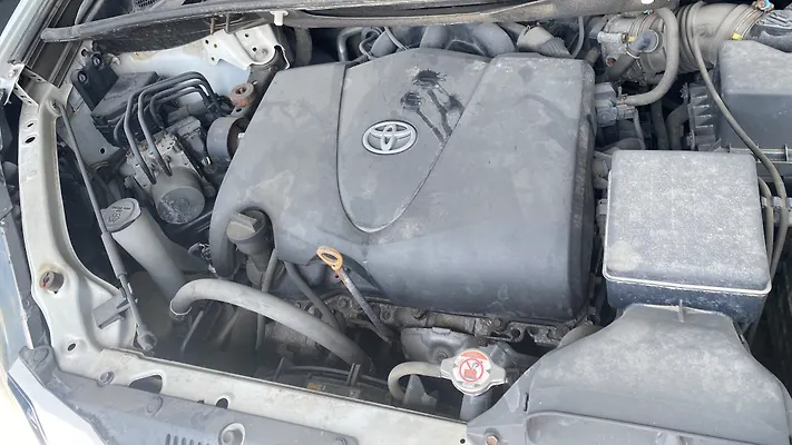 Engine  - 2017 Toyota Sienna LE