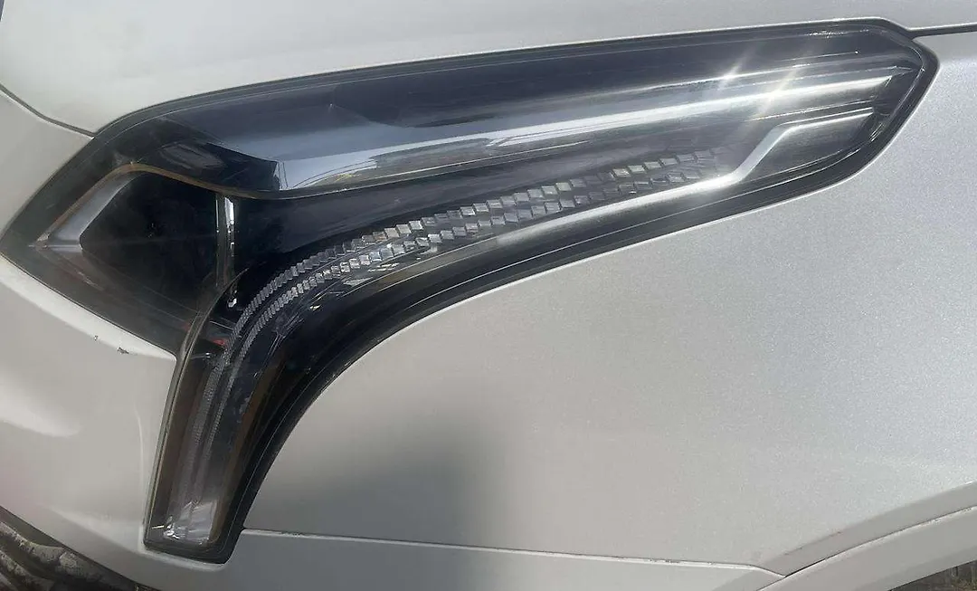 Headlight (LH) - 2019 Cadillac XT5