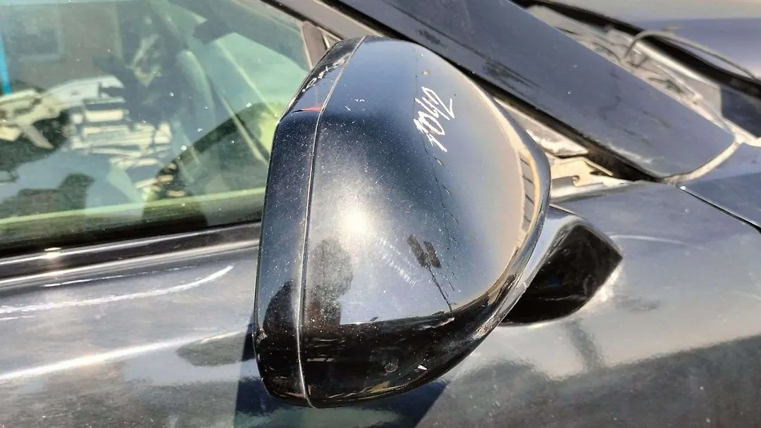 Side Mirror (RH) - 2016 Chevrolet Camaro