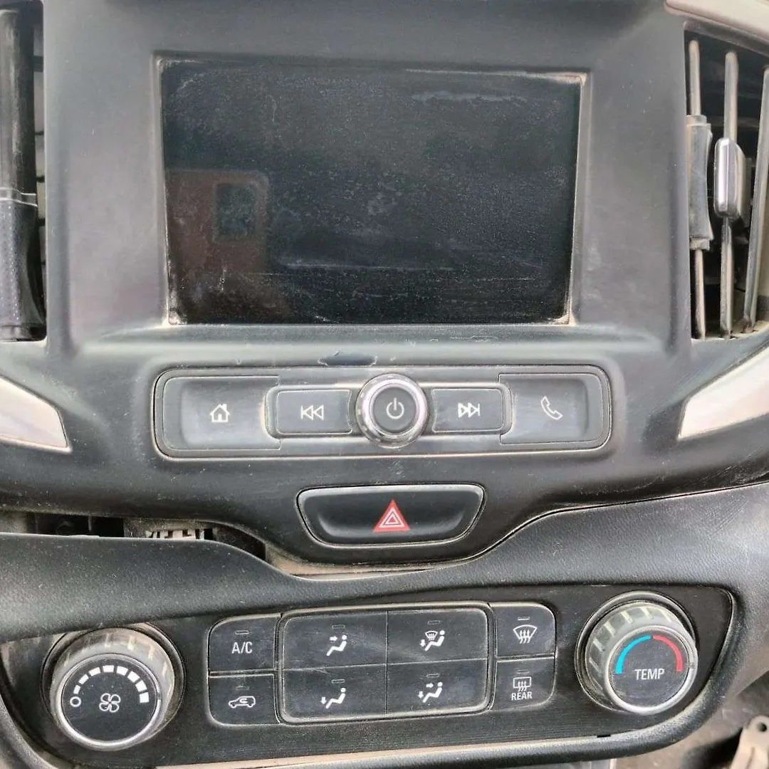 Info/GPS/TV Screen - 2018 GMC Terrain