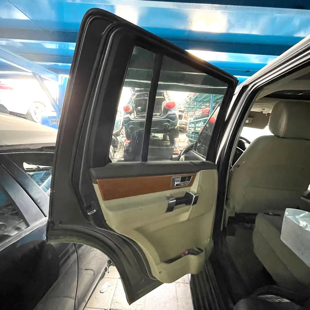 Door (LHB) - 2015 Land Rover LR4