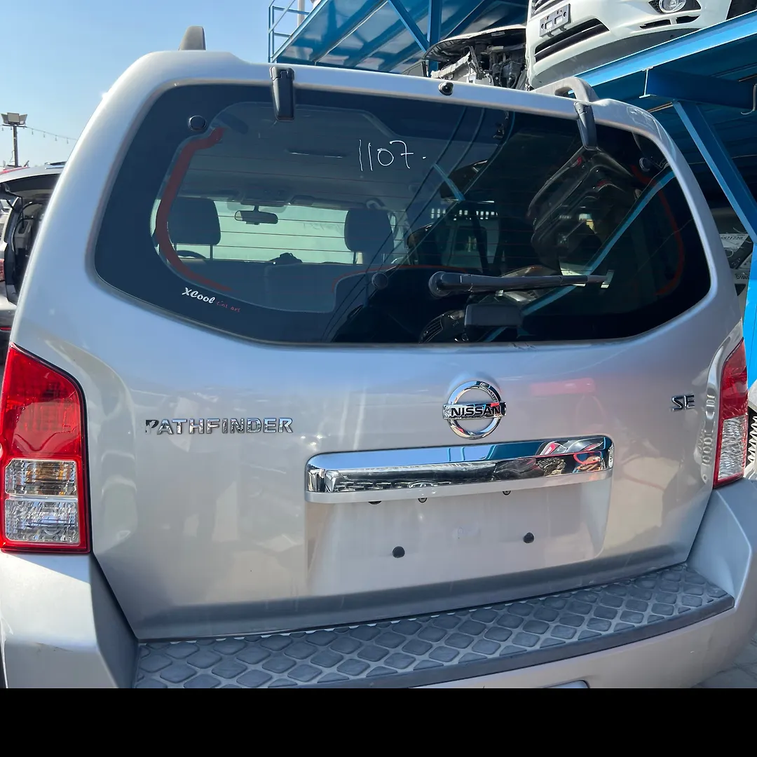 Trunk/hatch/tailgate - 2011 Nissan Pathfinder 4.0