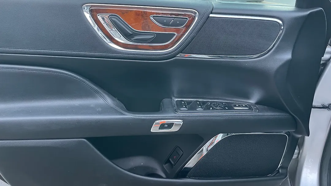 Door (LHF) - 2018 Lincoln Continental
