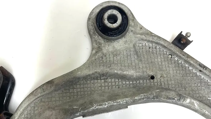 Lower arm (LH) - 2019 Lincoln Nautilus Reserve