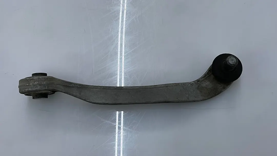 Upper arm (RH) - 2009 Audi A6