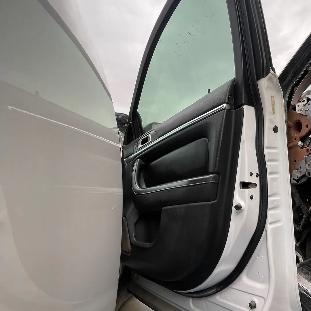 Door (RHF) - 2015 Lincoln MKS 