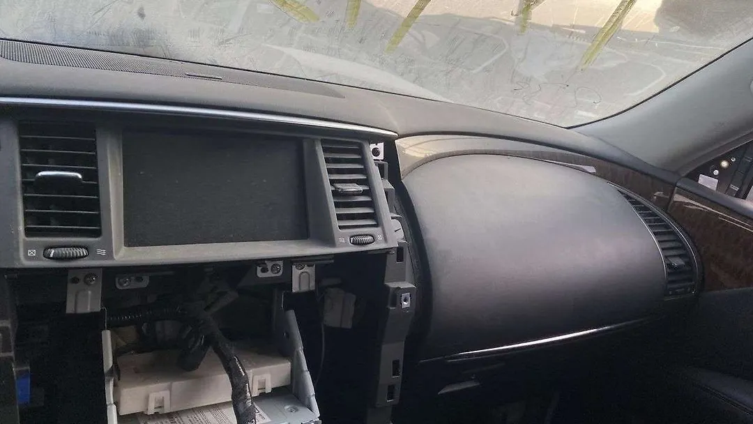 Dashboard  - 2019 Nissan Armada