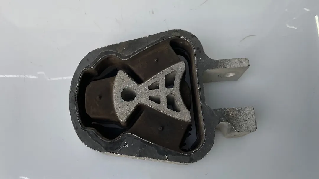 Mount (Gear) - 2019 Ford Edge Titanium