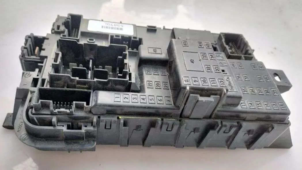Body Control Module/BCM - 2012 Ford Edge