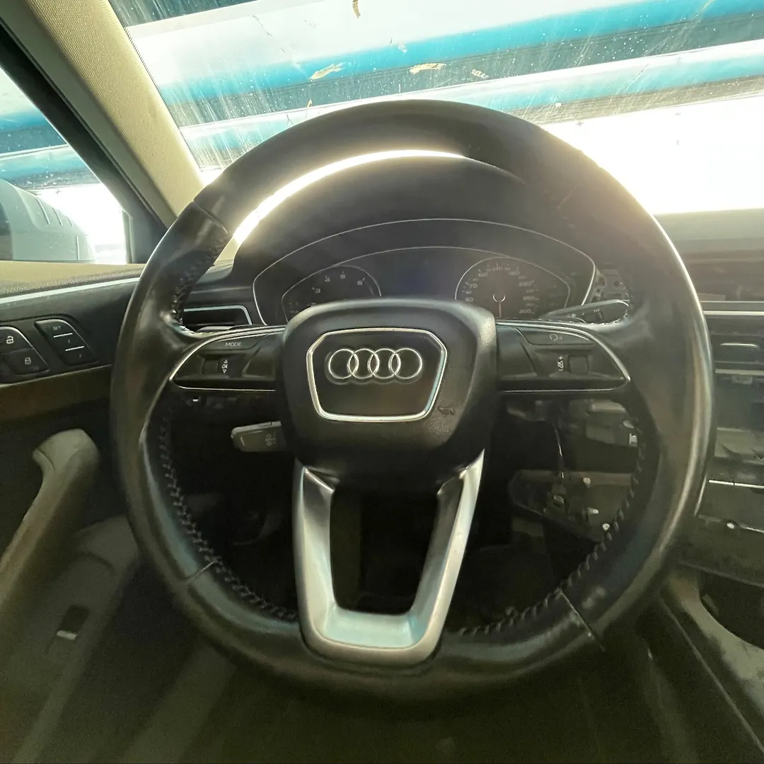 Steering wheel - 2017 Audi A4