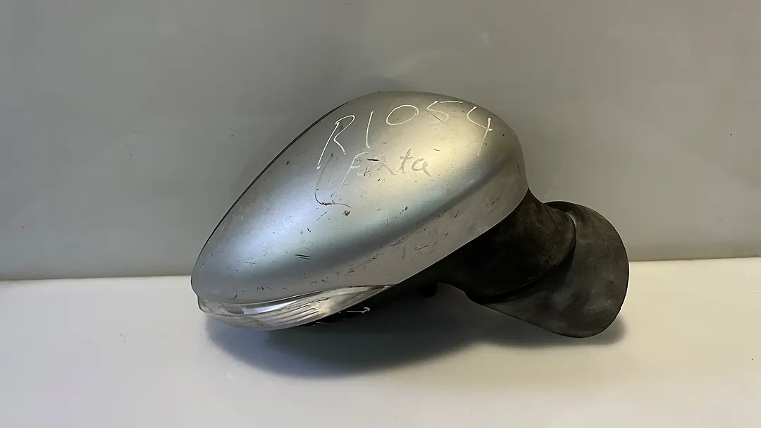 Side Mirror (RH) - 2010 Ford Fiesta