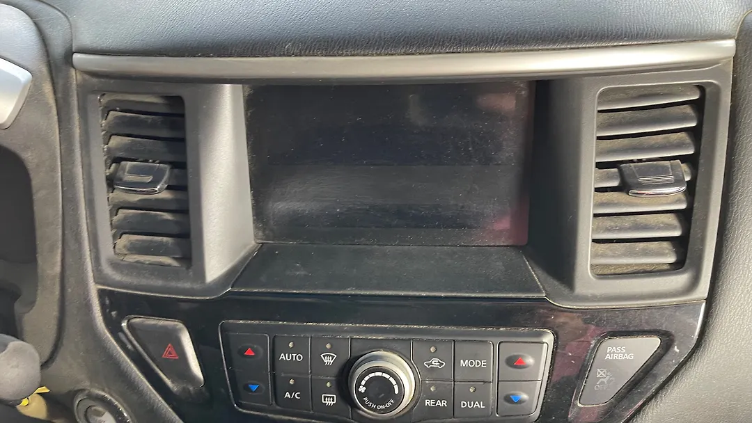 Info-gps-tv screen - 2014 Nissan Pathfinder