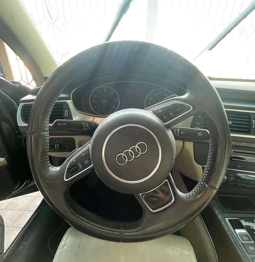Steering wheel - 2016 Audi A7