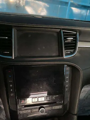 Info-gps-tv screen - 2019 Infiniti QX50