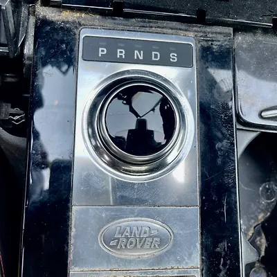 Gear Shift Knob(Automatic) - 2018 Land Rover DISCOVERY HSE Luxury