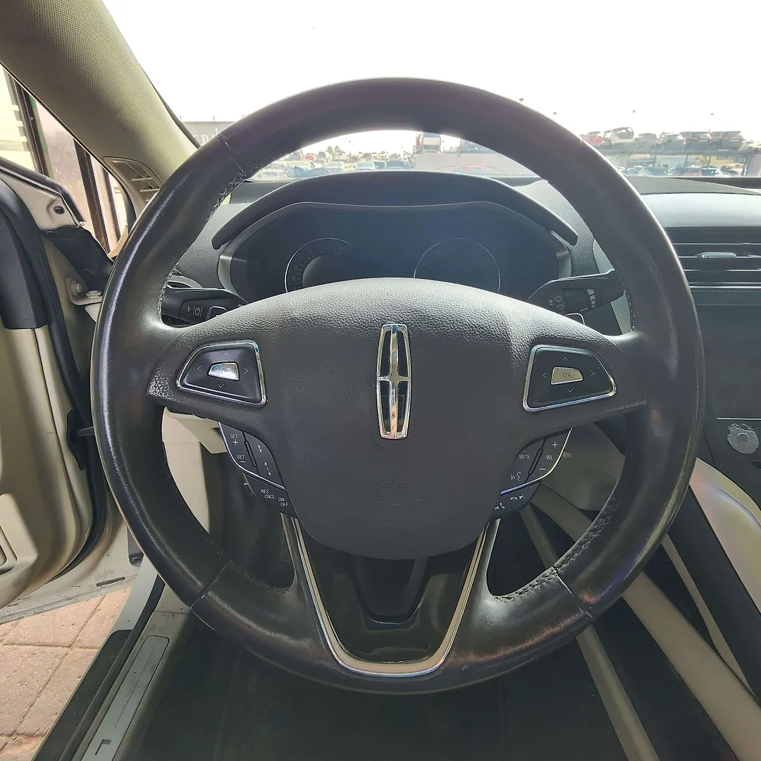 Steering wheel - 2015 Lincoln MKZ