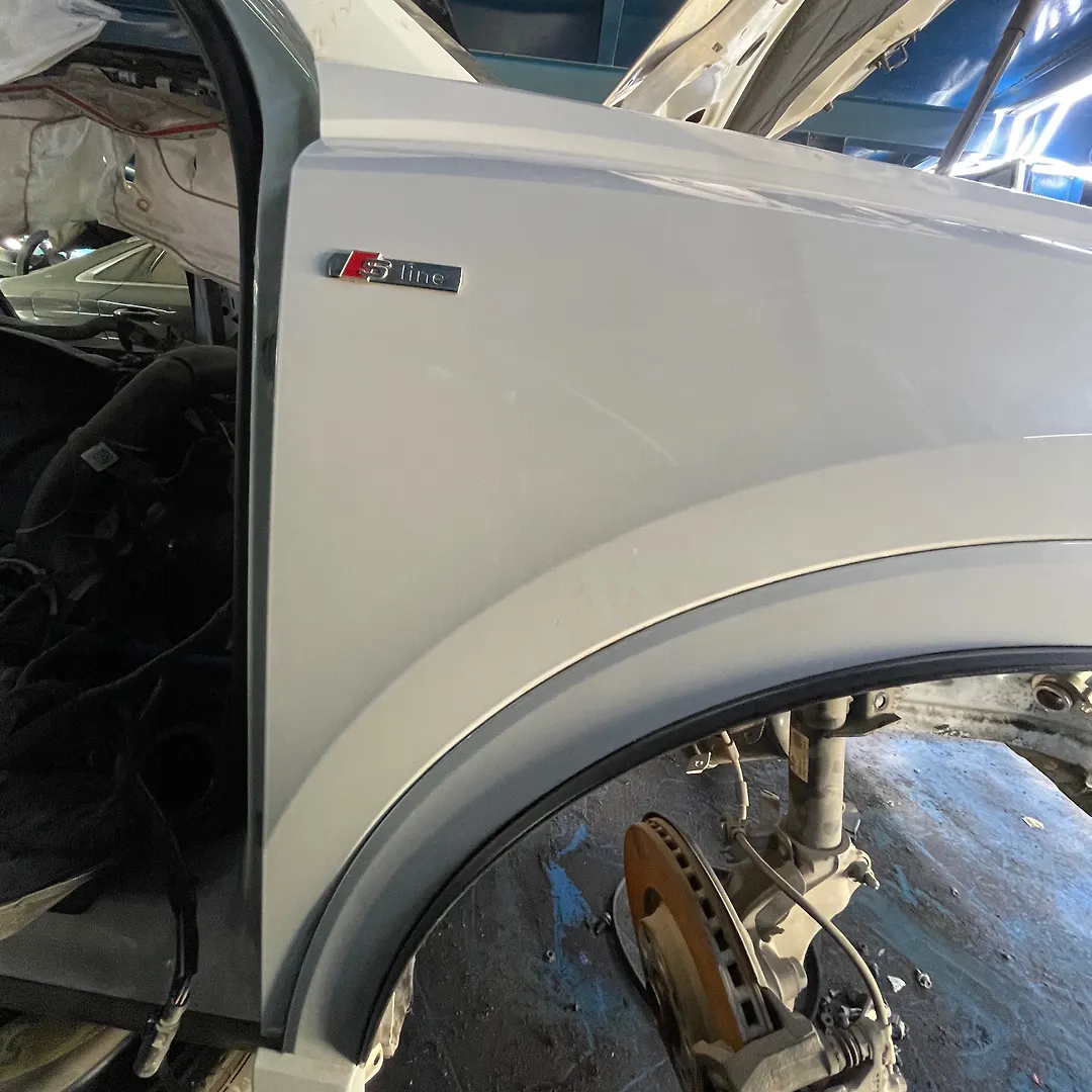 Fender (RHF) - 2020 Audi Q3