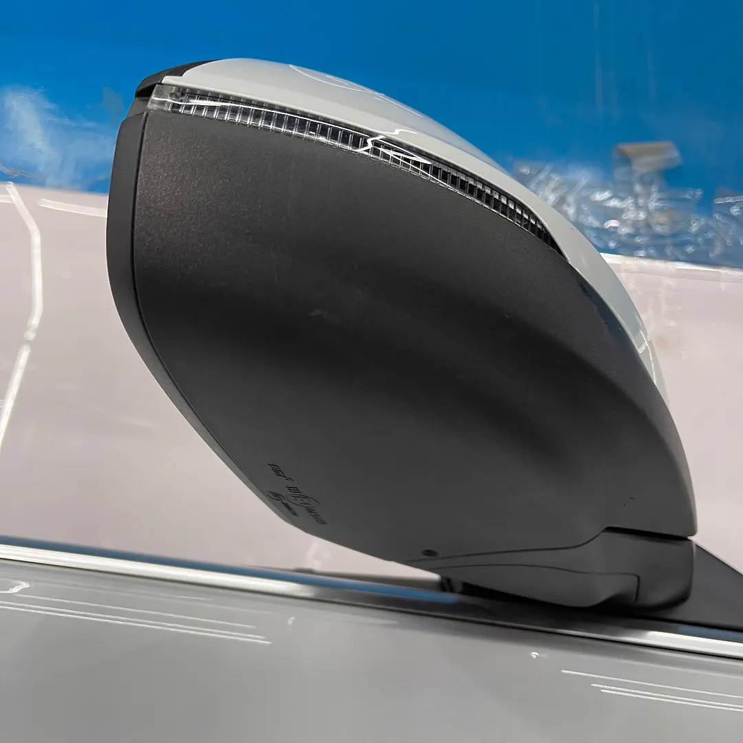 Side Mirror (RH) - 2023 Audi Q8