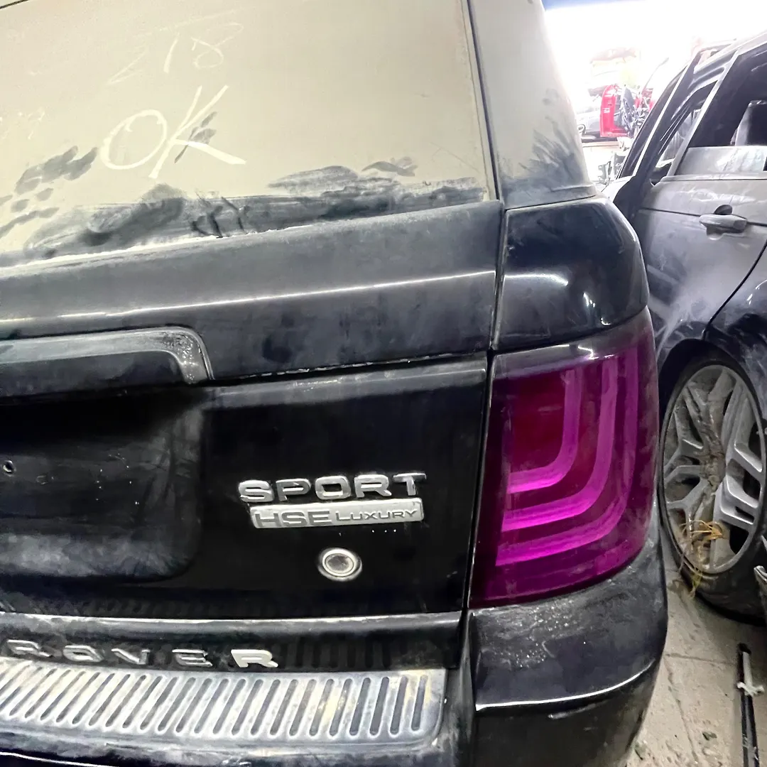 Trunk - 2011 Land Rover RANGE ROVER SPORT