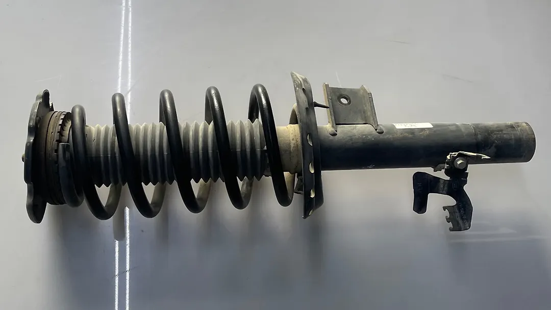 Shock Absorber (LHF) - 2021 Land Rover RANGE ROVER EVOQUE