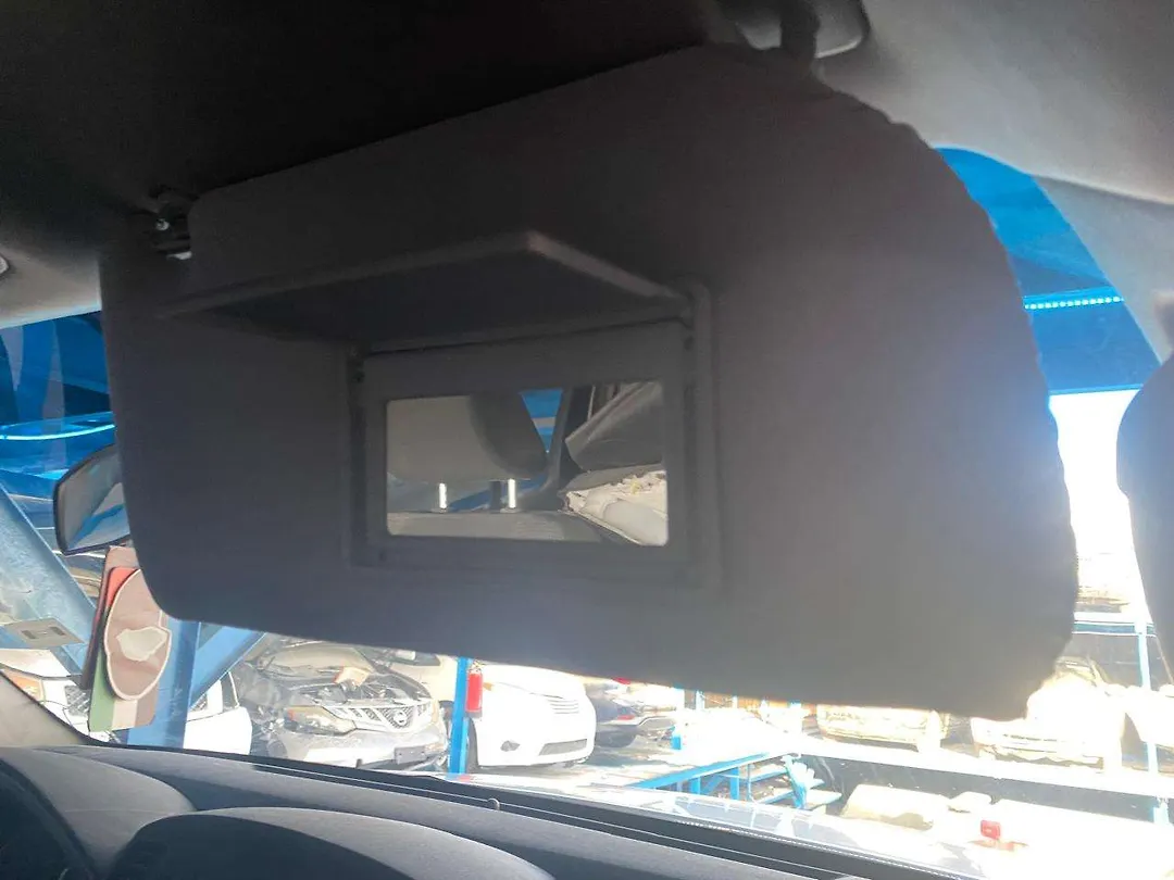 Sun visor - 2014 Nissan Pathfinder
