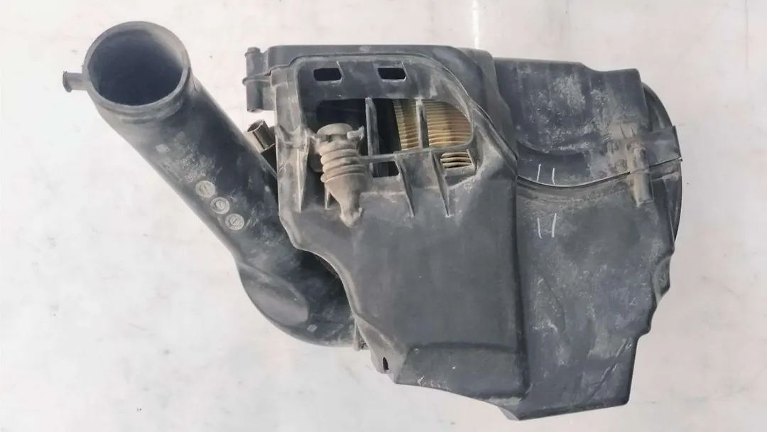 Air cleaner box - 2015 Lincoln MKC