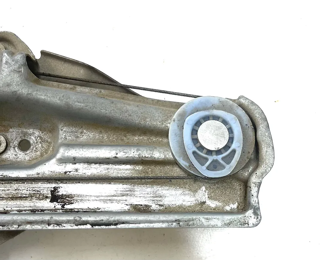 Door Motor (RHF) - 2012 Ford Explorer Base