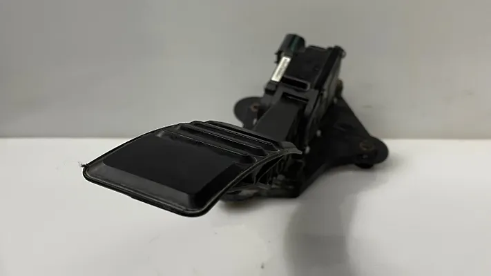 Accelerator pedal - 2007 Ford Mustang