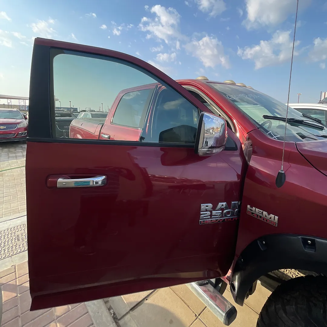 Door (RHF) - 2015 RAM 2500 Laramie