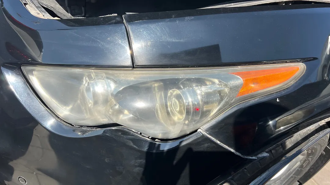 Headlight (LH) - Infiniti