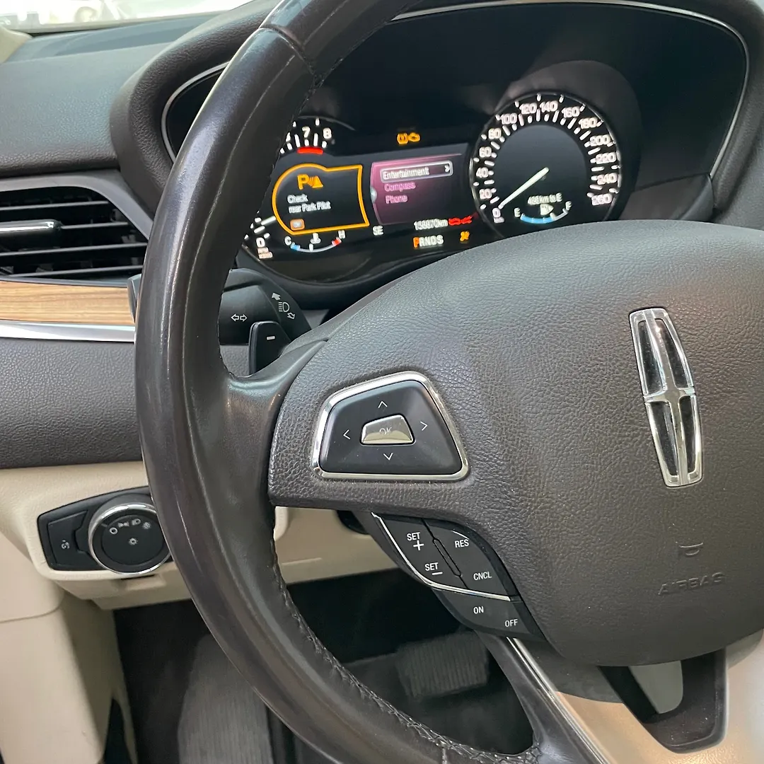 Steering wheel - 2016 Lincoln MKC